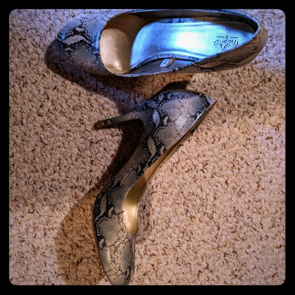Mossimo faux snakeskin heels